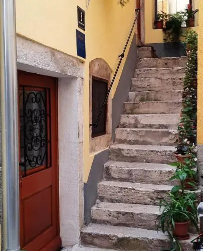 Lucija *